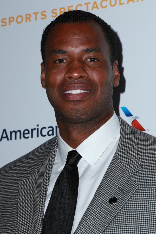 American News: NBA đã nghỉ hưu Cựu chiến binh & Đại sứ Liên đoàn Jason Collins đang được điều tr