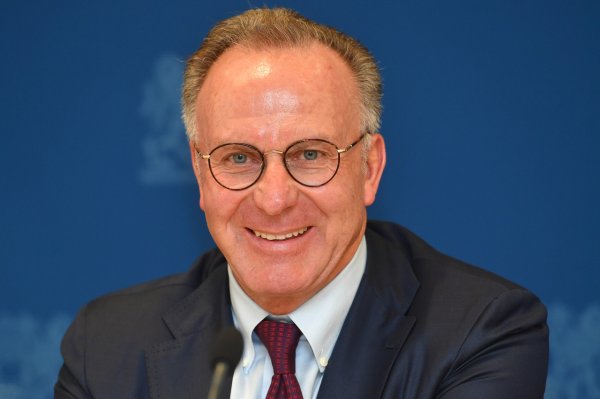 Rummenigge: Bayern đã không giành được chức vô địch với sức mạnh của chính mình trong 23 năm, chính 