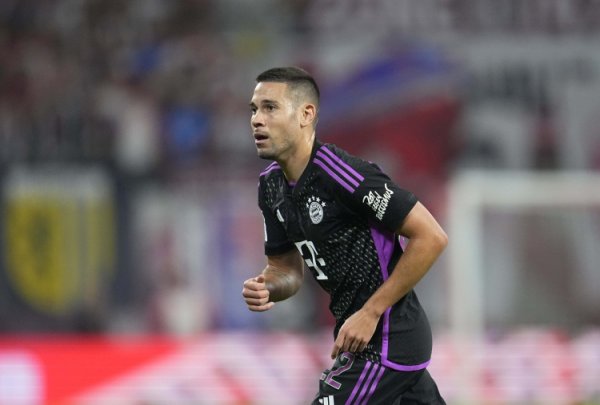 Phóng viên: Juventus đang quan tâm tới hậu vệ Guerrero của Bayern và có thể ra tay vào tháng 1 năm s