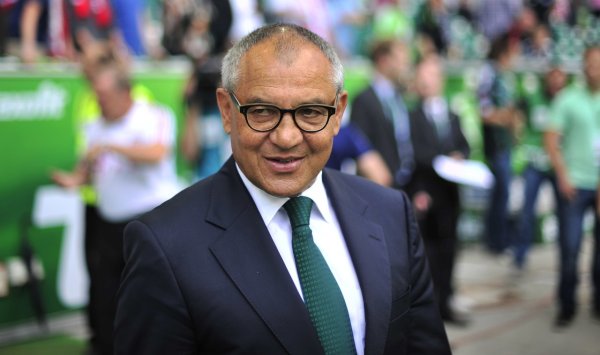 Magath: Neuer vẫn là thủ môn mạnh nhất nước Đức ở tuổi 39. Nếu muốn ở lại, Bayern nên gia hạn hợp đồng