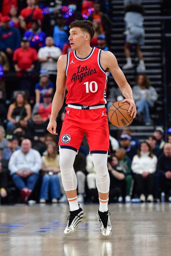 Tyronn Lue: Bogdan sẽ không thể ra sân vào đầu mùa, tôi hy vọng anh ấy sẽ sẵn sàng