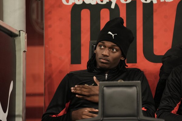 Costacurta: Milan chơi tốt hơn khi không có Leo, đội bóng không còn là một tổng thể khi có anh trên sân