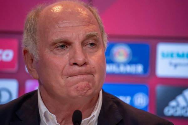 sport1: Hoeness chặn nhà đầu tư Ismek của Munich 1860 mua cổ phần Bayern