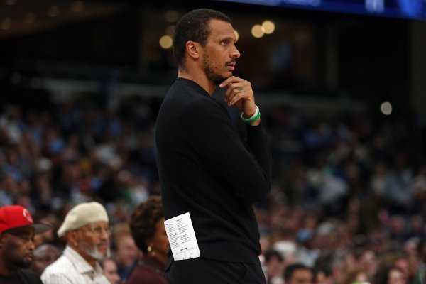 Rockets thực hiện 35 quả ném phạt còn Celtics chỉ thực hiện 7. Mazzula: Chúng ta phải tìm hiểu thói quen của đối thủ để tránh phạm lỗi.