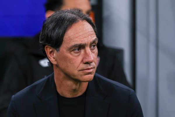 Schira: Fiorentina đang cân nhắc để Nesta nắm quyền, với hợp đồng đến tháng 6 năm sau + tùy chọn gia