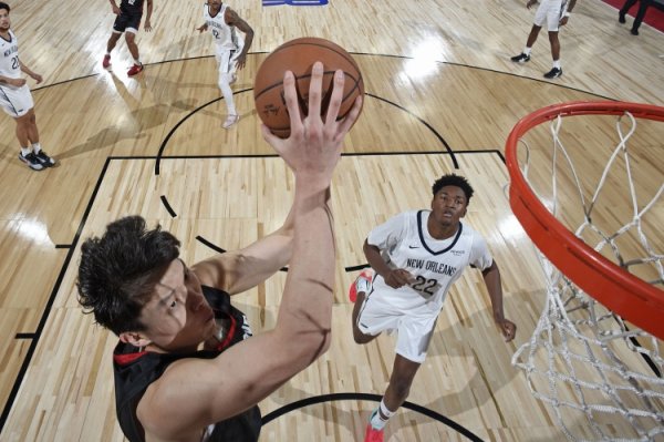 Lời khuyên: Có thể đội đã mắc sai lầm khi chọn Yang Hansen. Quinn, lượt chọn số 13, thi đấu tốt nhưn