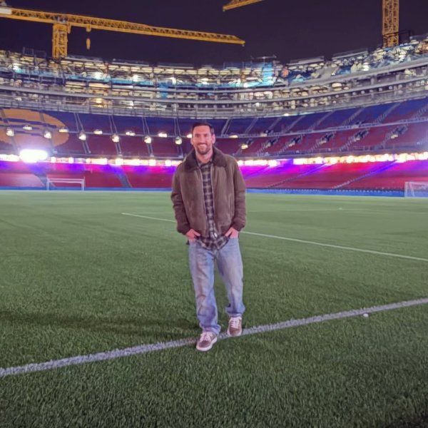 Camp Nou sẽ được đổi tên thành sân Messi? Phó chủ tịch Barcelona: Có nhiều cách tốt hơn để tri ân ôn