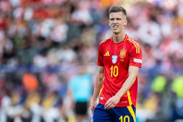 Olmo: Chúng tôi muốn giành chiến thắng và giữ sạch lưới, nhưng chúng tôi rất vui khi đủ điều kiện th